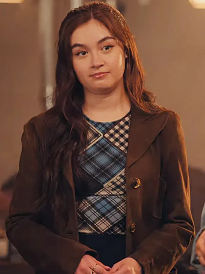 Anna Cathcart XO Kitty Season 2 Brown Coat