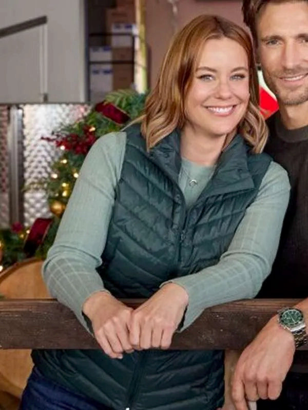 Avery Movie Jingle Bell Run 2024 Ashley Williams Green Vest